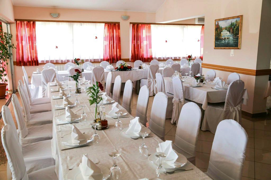 Guest Accommodation Slapovi Krke Лозовац Екстериор снимка