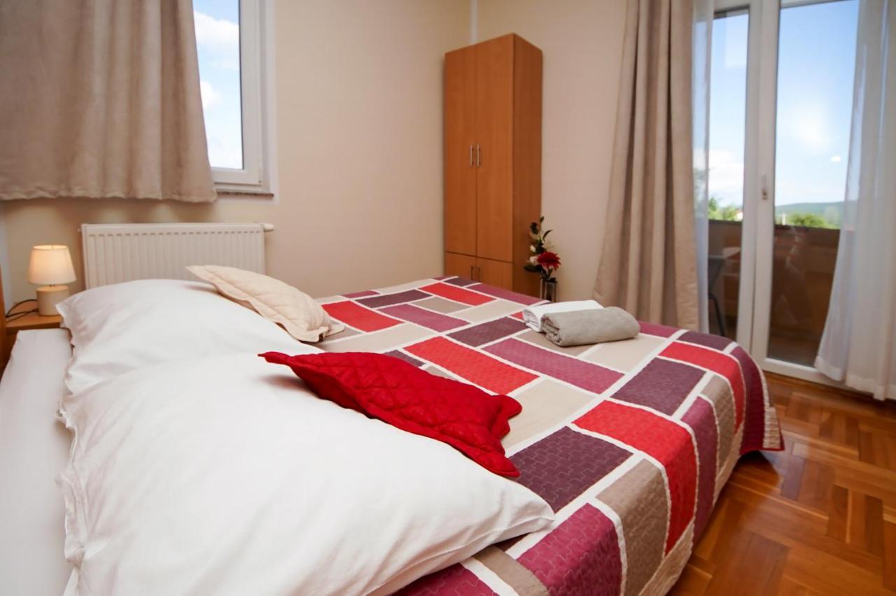 Guest Accommodation Slapovi Krke Лозовац Екстериор снимка